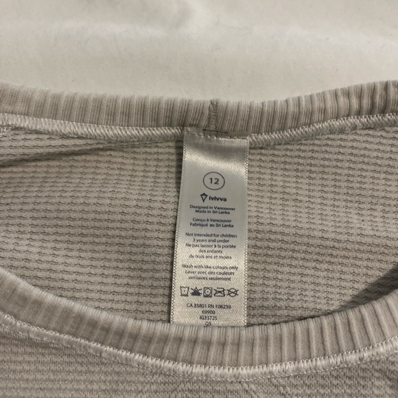Ivivva Fly Tech long sleeve - Picture 3 of 3